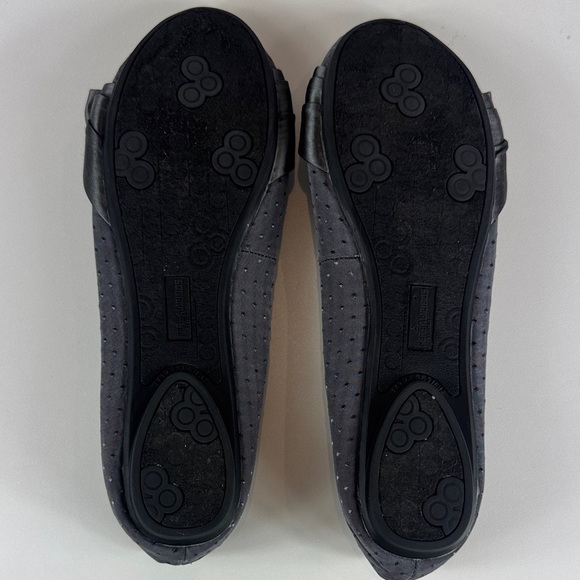 Fergalicious by Fergie Grey Ballet Flats with Bow - Picture 9 of 9